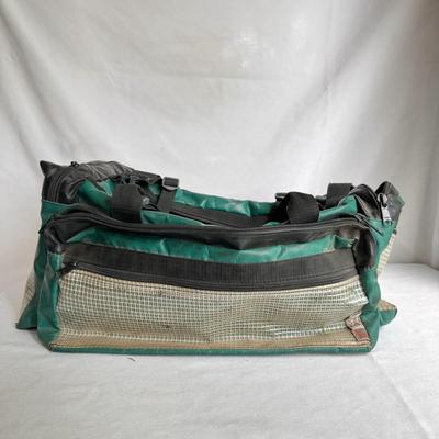 Assortment of Outdoor Bags (L-DZ)