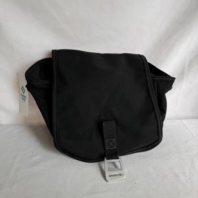 Assortment of Outdoor Bags (L-DZ)