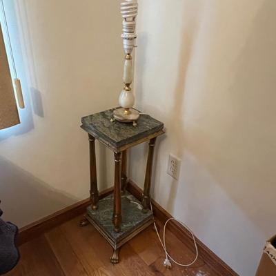 French Provincial Marble Top Table & Lamp (LR-JS)