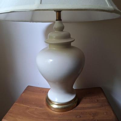 2 Cream Lamps