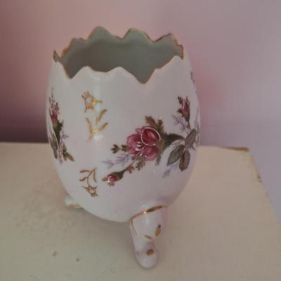 Lefton Egg
