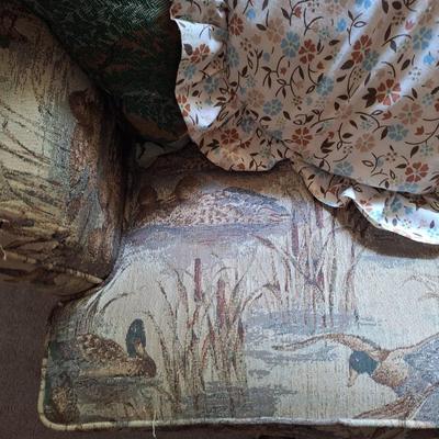 Duck print chair