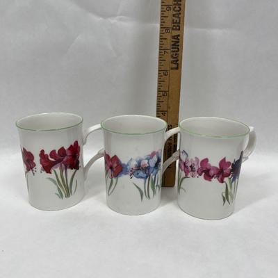 3 Porcelain Coffee Cup / Mug Flowers