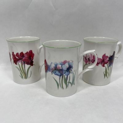 3 Porcelain Coffee Cup / Mug Flowers
