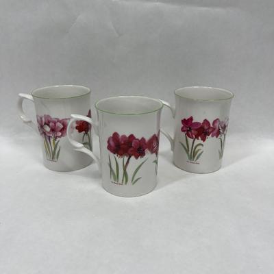 3 Porcelain Coffee Cup / Mug Flowers