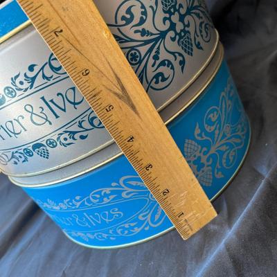Currier & Ives tins