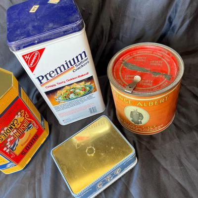 Vintage tins