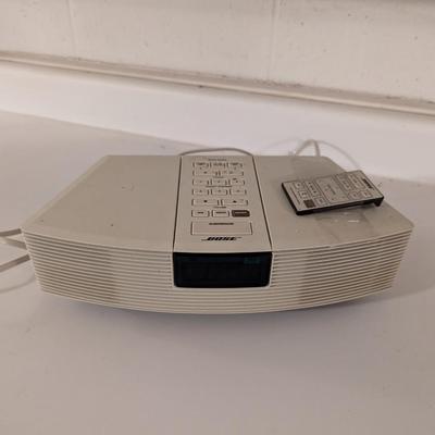 BOSE Radio With Remote