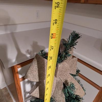 4' Lighted Christmas Tree