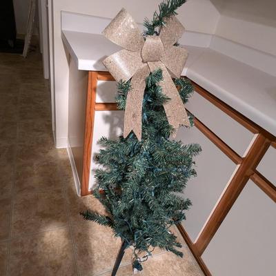 4' Lighted Christmas Tree