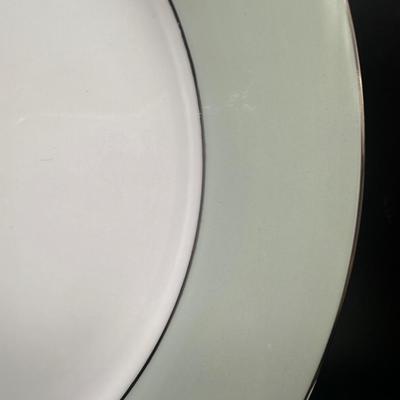 NORITAKE China - Greencourt (25) Piece Set