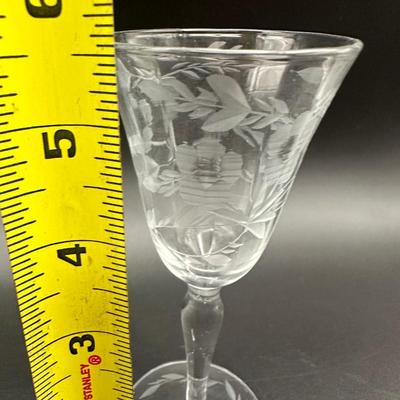 Vintage Set of Six Etched Cordial Shot Glasses (6)