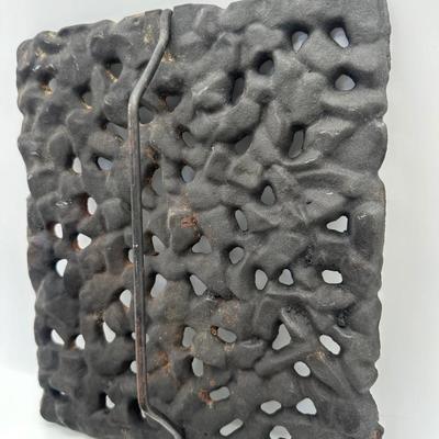 Cast Iron Grill Plates With Handles (2)