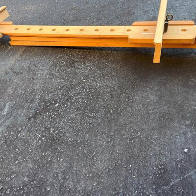 Wooden Weber Easel (G-MG)