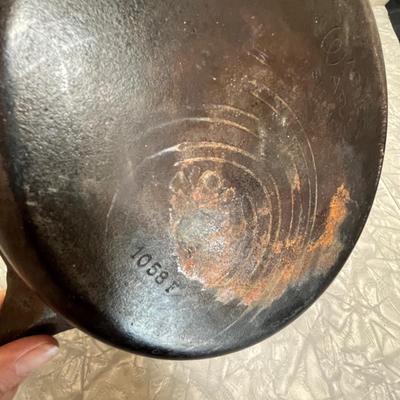 Wagner #8 Cast-iron skillet