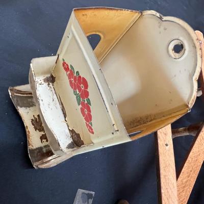 Awesome vintage kitchen items