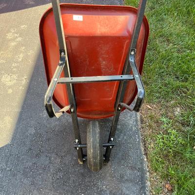 Wheelbarrow (G-MG)