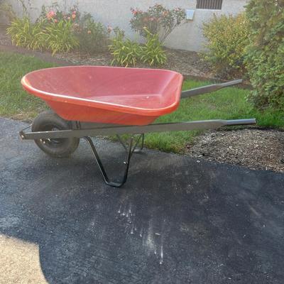 Wheelbarrow (G-MG)