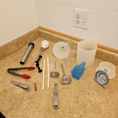 Collection of Darkroom Equipment (GU-JS)