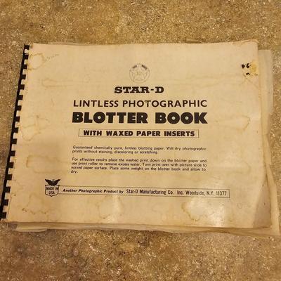 Collection of Darkroom Equipment (GU-JS)