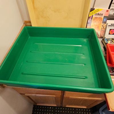 Collection of Darkroom Equipment (GU-JS)