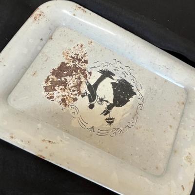 Flat of kitchen ware