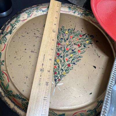 Lot of misc kitchenware
