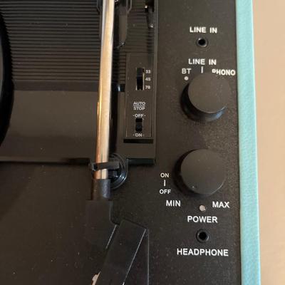 Victrola record player