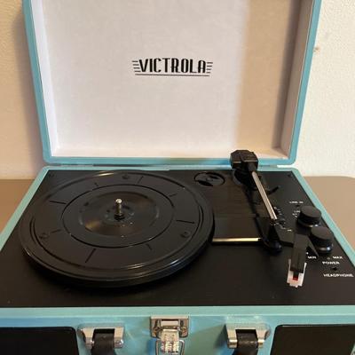 Victrola record player