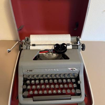 Vintage Royal typewriter with Case