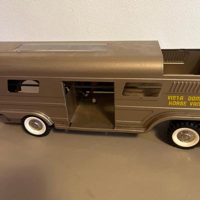 Vintage horse trailer & semi
