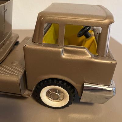 Vintage horse trailer & semi