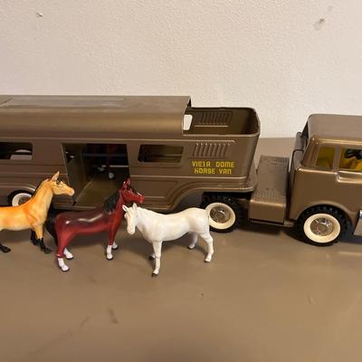 Vintage horse trailer & semi