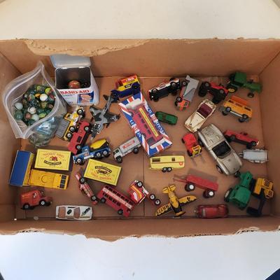 Metal Matchbox, Hot Wheel Vehicles, Marbles and Jacks (BD-KD)