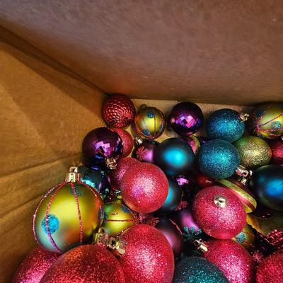 Christmas Decor Assortment (G-JS)