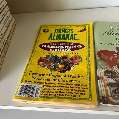 World & Farmers Almanacs & More (O-RG)