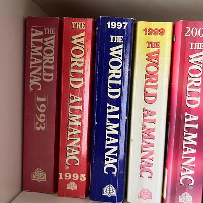 World & Farmers Almanacs & More (O-RG)