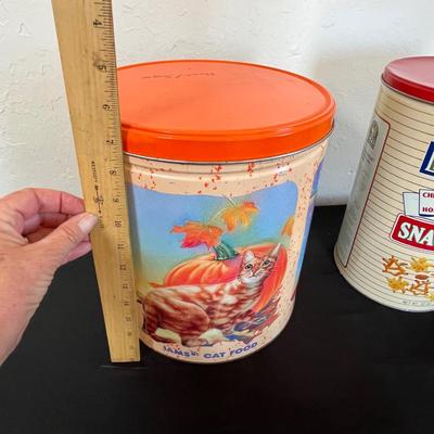 Lot of tins & jars
