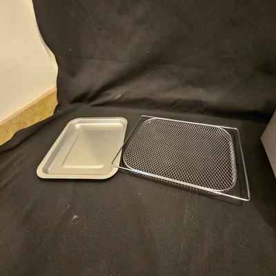 Black & Decker Toaster Oven/Air Fryer (G-JS)