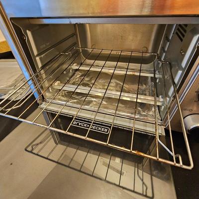 Black & Decker Toaster Oven/Air Fryer (G-JS)