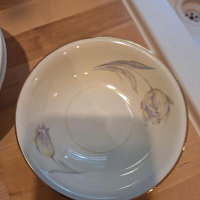8 pc China Set