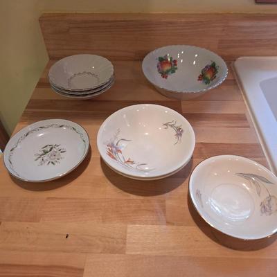 8 pc China Set