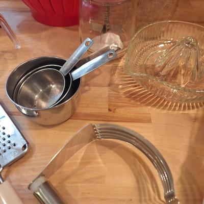 11 pc kitchen tool lot