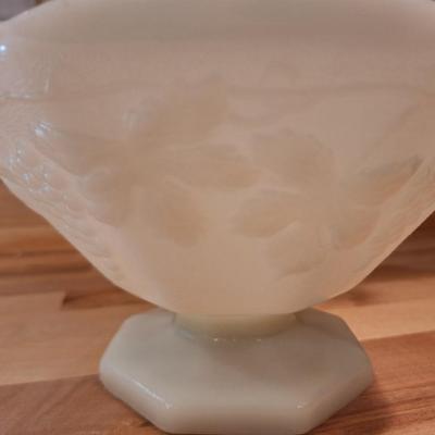 Anchor Hocking Milk glass Fruit Bowl