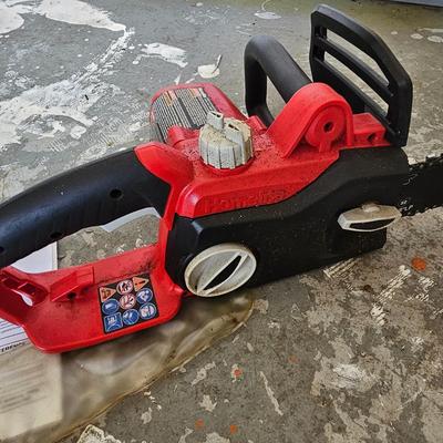 Toro Blower Vac & Homelite Chain Saw (G-JS)