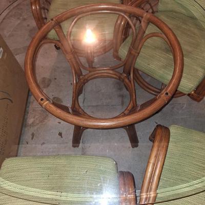 Glass top Dinette w/ 4 chairs