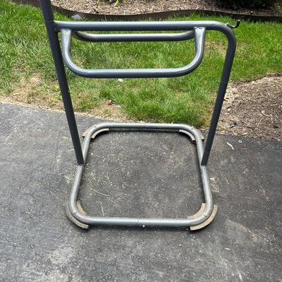 Metal Saddle Rack (G-MG)