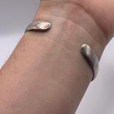 Unique Sterling Dolphin & More Sea Life Jewelry (K-HS)