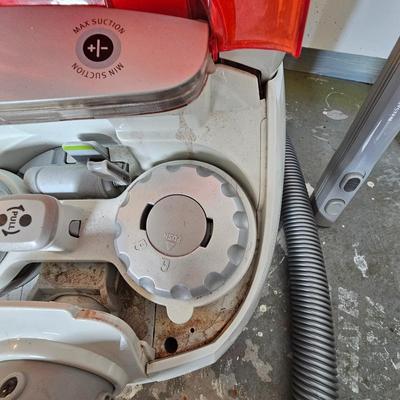 Electrolux Canister Vacuum System (G-JS)