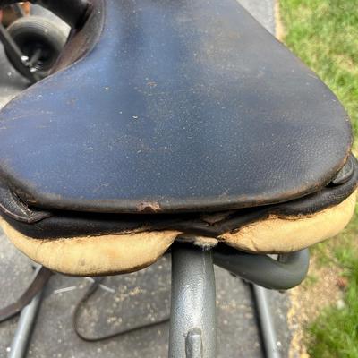 Leather Side Saddle (G-MG)